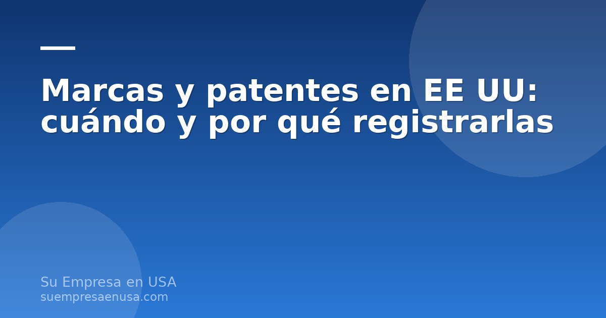 Mujer leyendo documentos de marca y patente frente a una laptop con la bandera de EE. UU.